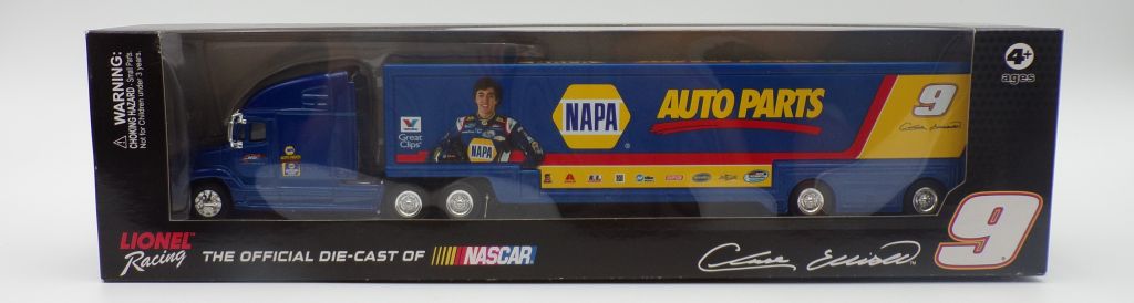 Camioncino Trasporto NASCAR #9 Chase Elliott NAPA 2022 In Scala 1:64 - Modellino Ufficiale Lionel Per Collezionisti