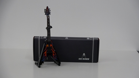 James Hetfield Hot Rod Flames V Miniature Guitar Replica Collectible Axe Heaven, Gibson, replica guitar